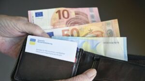 Pensionsausweis als Spartipp – Viele Rentner kennen diese Rabatte nicht