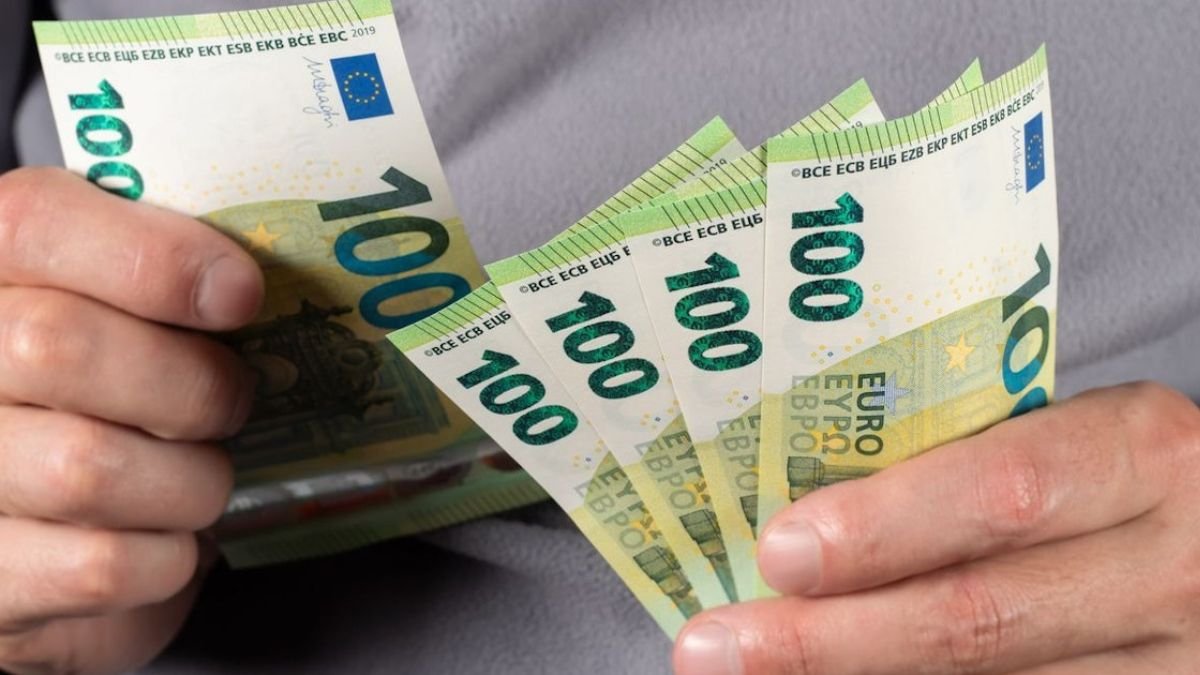 Vom Finanzamt gibt es im Schnitt 1000 Euro zurück – So holst du dir mehr zurück